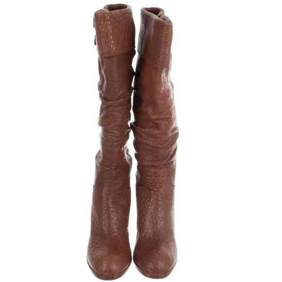 FENDI
Leather Slouch Boots
Size: 10 however it will fit a size 9 better - Picture 5 of 5